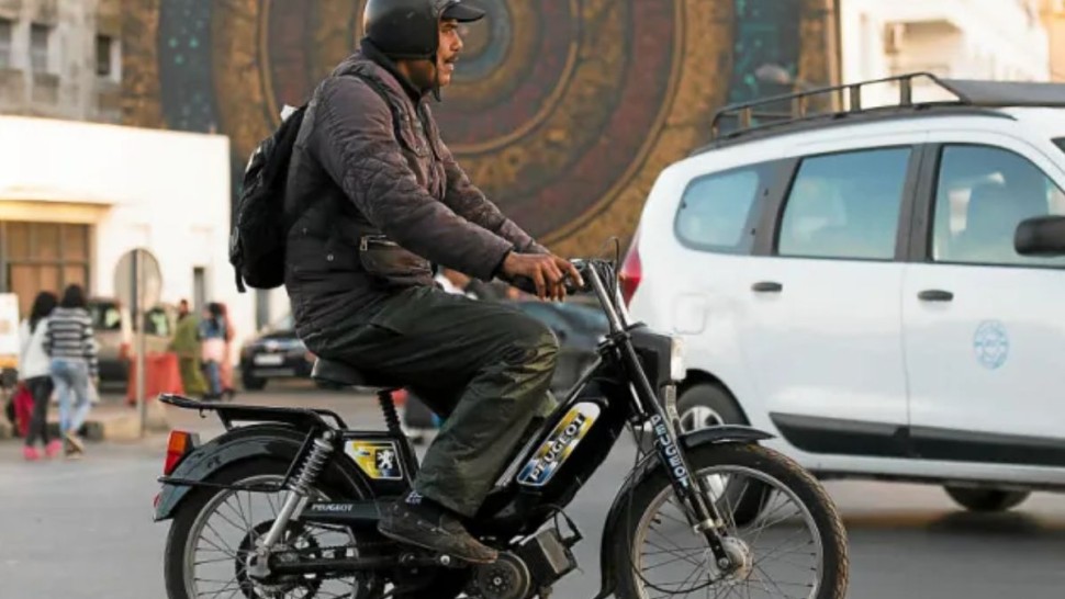 الفتوي: من لا يملك رخصة سياقة دراجة نارية معرّض لمخالفة