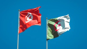 رئيس أركان جيش البر التونسي في زيارة إلى الجزائر