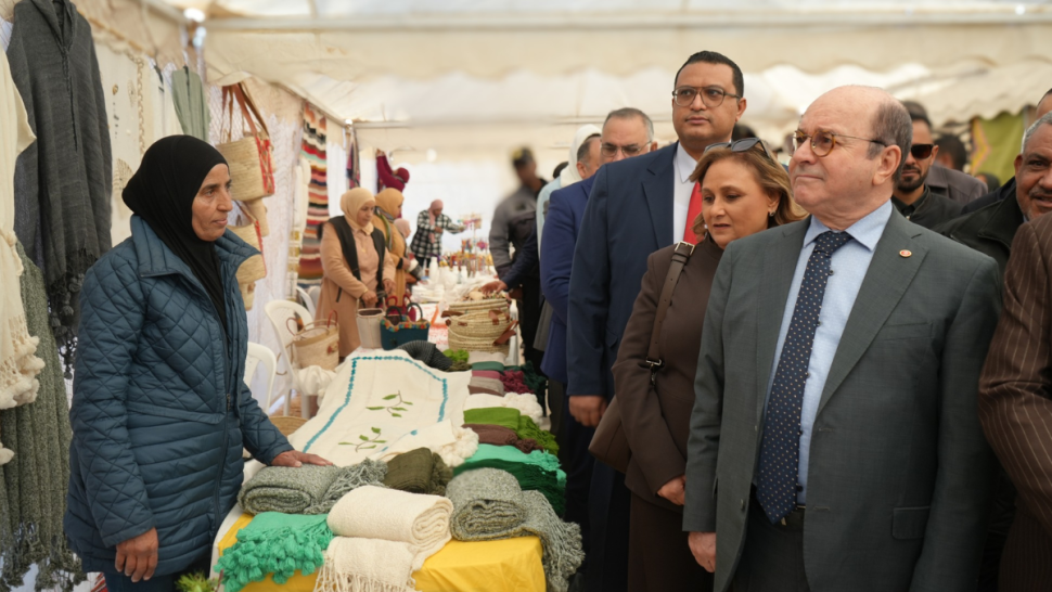 وزير السياحة: ندعم السياحة الصحراوية والشركات الأهلية في مجال الصناعات التقليدية