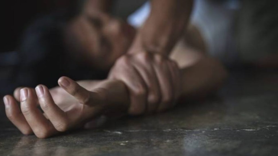 سيدي حسين: يحتجز فتاتين ويغتصب إحداهما