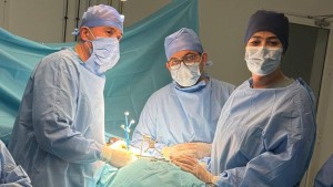 معهد القصّاب ينجح في إدماج تقنيات جديدة لجراحة العمود الفقري