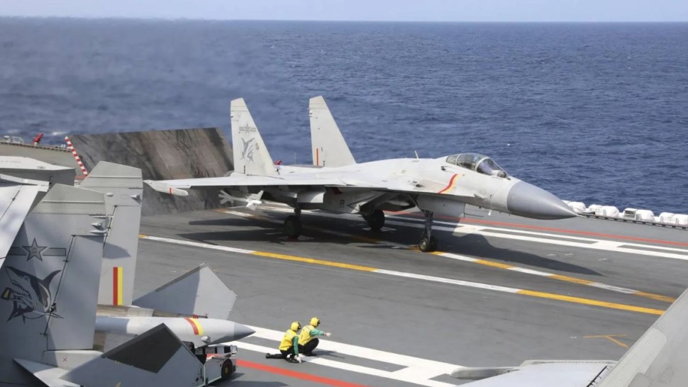 الصين تبدأ مناورات عسكرية حول تايوان