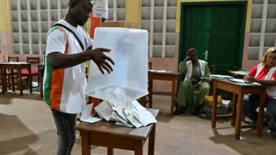 الائتلاف الحاكم في كوت ديفوار يحقق أغلبية مريحة في الانتخابات التشريعية