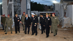 وزير الدفاع الوطني يتفقّد بعض المنشآت العسكرية