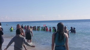 نابل : شاطئ  ' الروتوندة' يحتضن 'غطسة رأس السنة'