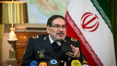 مستشار خامنئي يحذر ترامب: كل يد تتدخل في أمننا ستقطع