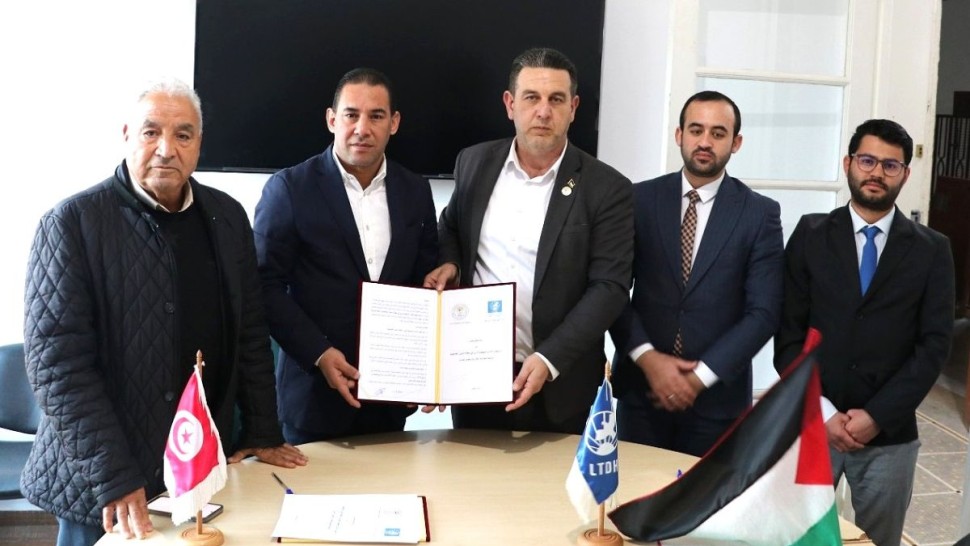 رابطة حقوق الانسان توقع مذكرة تفاهم مع دائرة حقوق الإنسان في منظمة التحرير الفلسطينية