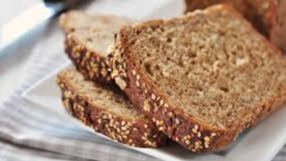 رئيس لجنة التجارة بالبرلمان: ندعو الحكومة الى التسريع في اصدار الأمر المتعلق بمشروع "خبز الألياف"