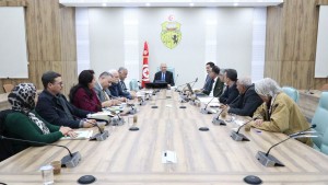 الفرجاني يشرف على اجتماع فريق إعداد مشروع مجلة الصحّة