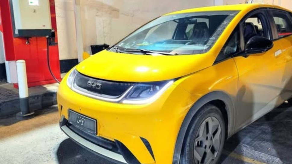 جربة : منح مالية بقيمة 10 آلاف دينار لحاملي رخص التاكسي لاقتناء سيارات كهربائية