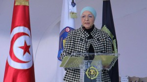 وزيرة العدل : ضرورة الالتزام بالقانون والتقيد بالمعايير في التعامل مع المودعين