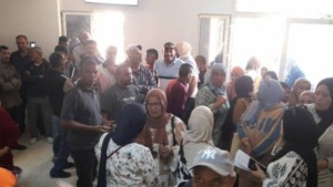 قبلي: وقفة احتجاجية لأعوان شركة الغراسة والبستنة