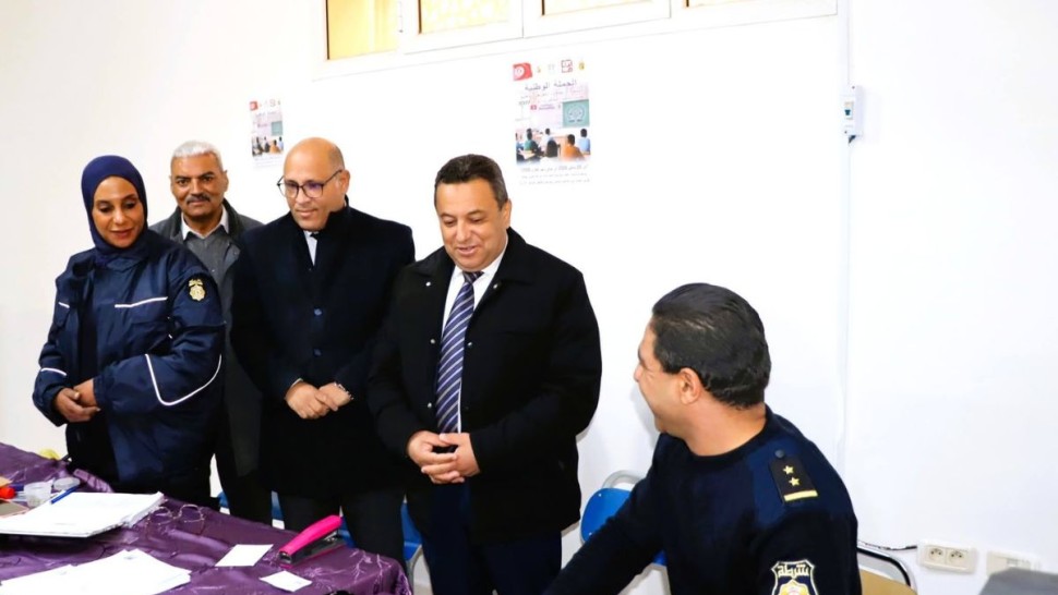 مدنين: اعطاء اشارة انطلاق الحملة الجهوية لاستخراج بطاقات التعريف الوطنية