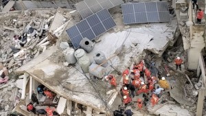 لبنان: انهيار مبنى سكني في طرابلس