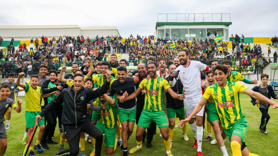 الرابطة المحترفة الأولى