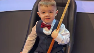 طفل الـ3 سنوات يدخل 'غينيس' بموهبة رياضية استثنائية