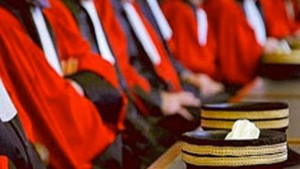 مقترح قانون المحكمة الدستورية: امتيازات وزير للرئيس وأجور كتاب دولة للأعضاء