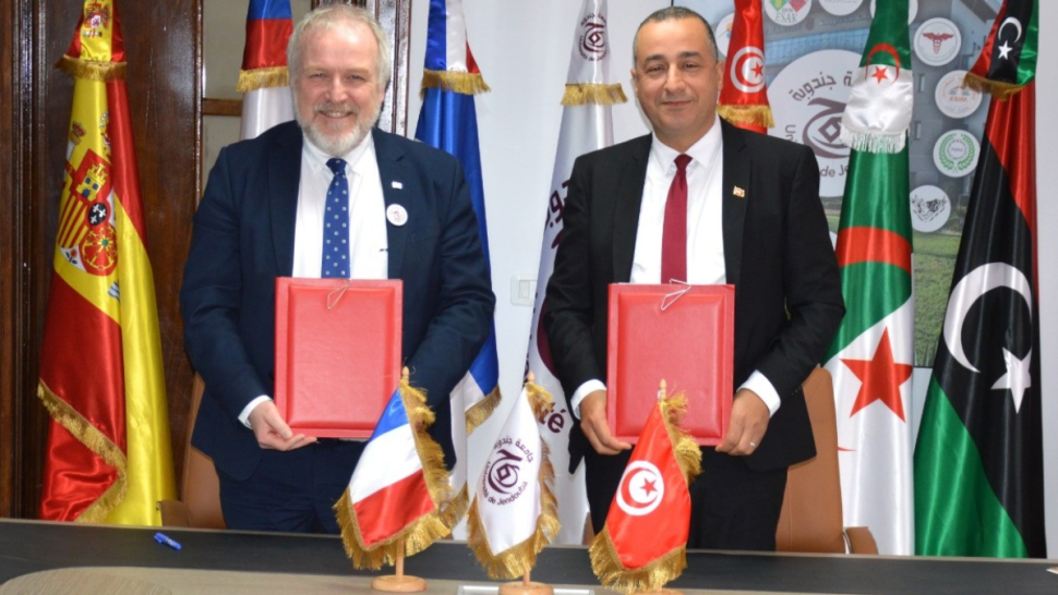 جامعة جندوبة توقّع اتفاقية شراكة وتعاون مع جامعة رانس الفرنسية