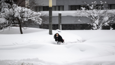 اليابان: وفاة 30 شخصا بسبب الثلوج الكثيفة