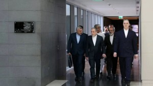 إيران: المفاوضات مع الولايات المتحدة في مسقط كانت بداية جيدة