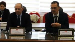 وزير الفلاحة يبحث الإشكاليات الإدارية والمالية لقطاع تربية الأحياء المائية