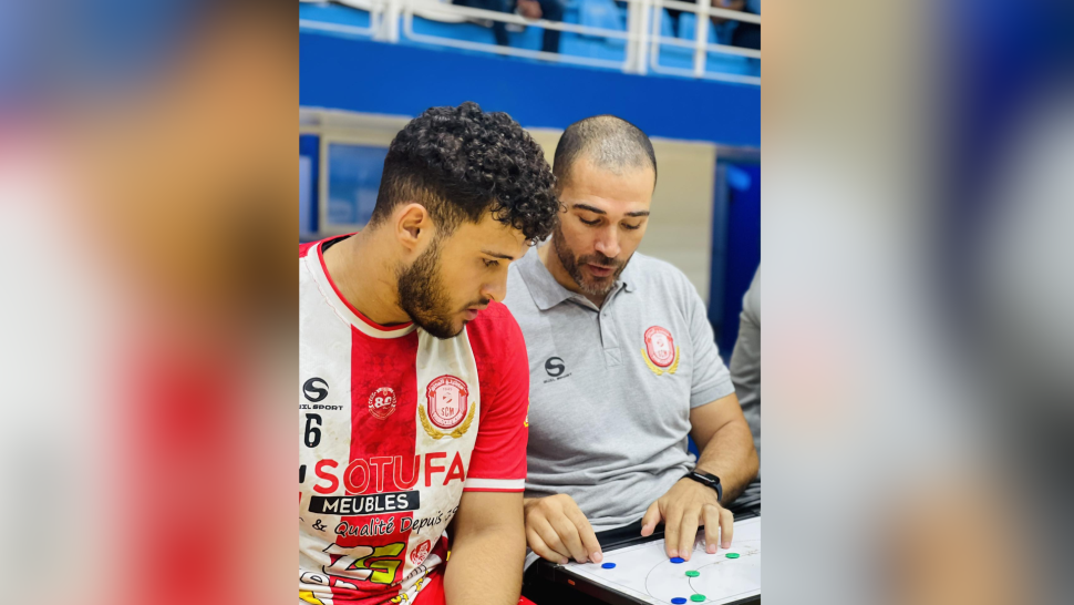 سبورتينغ المكنين