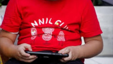 مصر تضع قيوداً جديدة على استخدام الأطفال لمنصات التواصل الاجتماعي