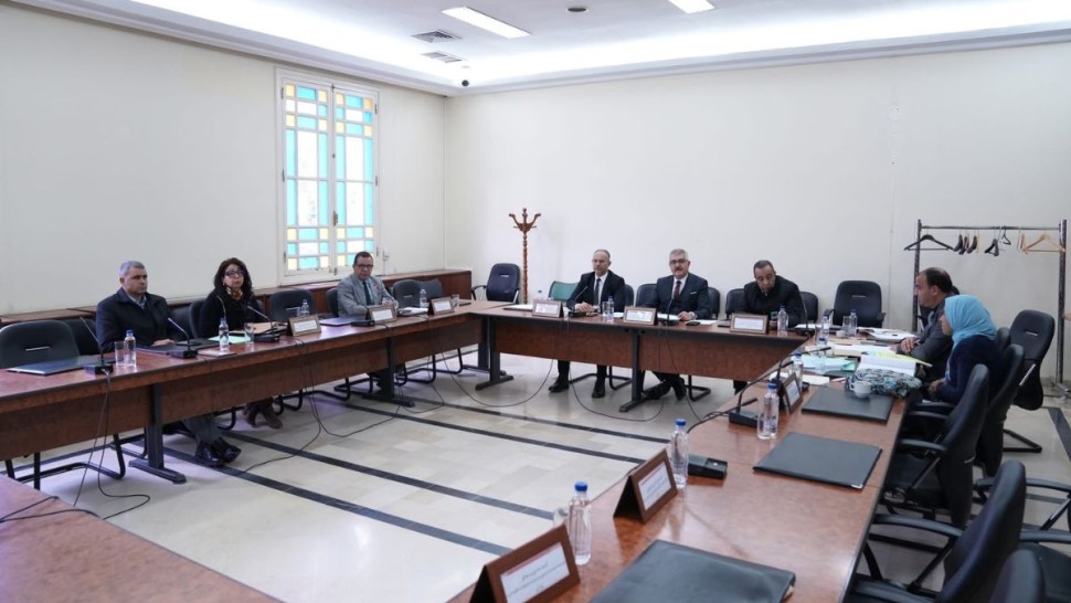 لجنة تنظيم الإدارة والرقمنة تضبط برنامج عملها وتؤكد تسريع نسق الإصلاح والرقابة