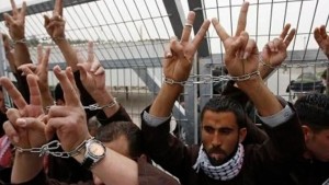 تونس : اطلاق حملة 'المليون توقيع ' لدعم الأسرى الفلسطينيين