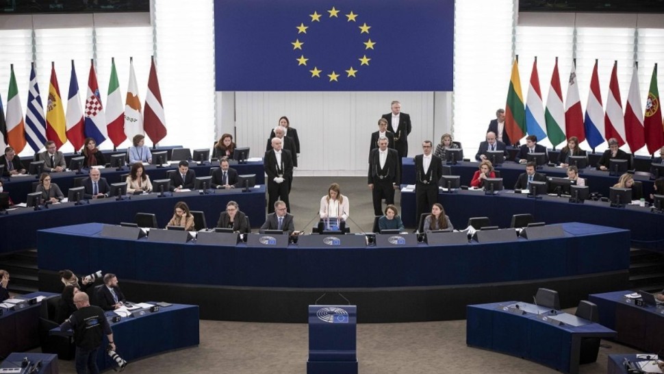 البرلمان الأوروبي يوافق على تشديد سياسات الهجرة