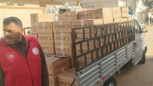 الهلال الأحمر بدوز يوزع 100 قفة رمضان ويستهدف 250 عائلة خلال الأسبوع المقبل