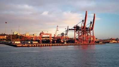 أربعة أطفال أصيلو قابس عالقون في ميناء إسطنبول ونداء عاجل لإعادتهم إلى تونس