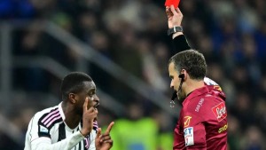 تهديدات بالقتل لحكم قمة إنتر ويوفنتوس… والشرطة تنصحه بالبقاء في منزله