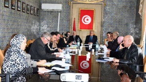 منوبة: المصادقة على 37 امتيازا جبائيا لدعم قطاع النقل العمومي غير المنتظم