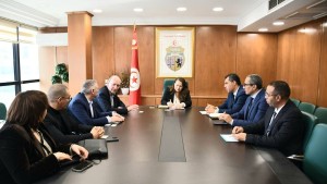 وزيرة الصناعة تبحث توسعة استثمارات Asteel Flash ودعم تنافسية الصناعات الإلكترونية