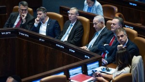 تصعيد صهيوني: دعوات لضم الضفة الغربية واحتلال غزة وإلغاء اتفاقيات أوسلو