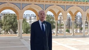 رئيس الجمهورية يهنئ الشعب التونسي بحلول شهر رمضان