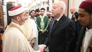 رئيس الجمهورية يهنئ الشعب التونسي بحلول شهر رمضان