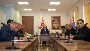 إحداث مركز نداء قار بهيئــة الانتخابات محور جلسة عمل