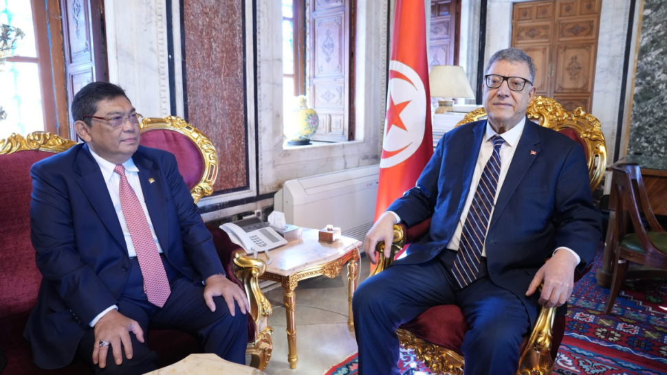 مسؤول بالبرلمان الاندونيسي يدعو لتسريع اتفاقيات تجارية تفاضلية بين تونس وأندونيسيا