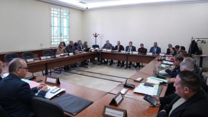 لجنة المالية تناقش مقترحي قانونين حول تمديد آجال الفوترة الإلكترونية و مجلة الصرف