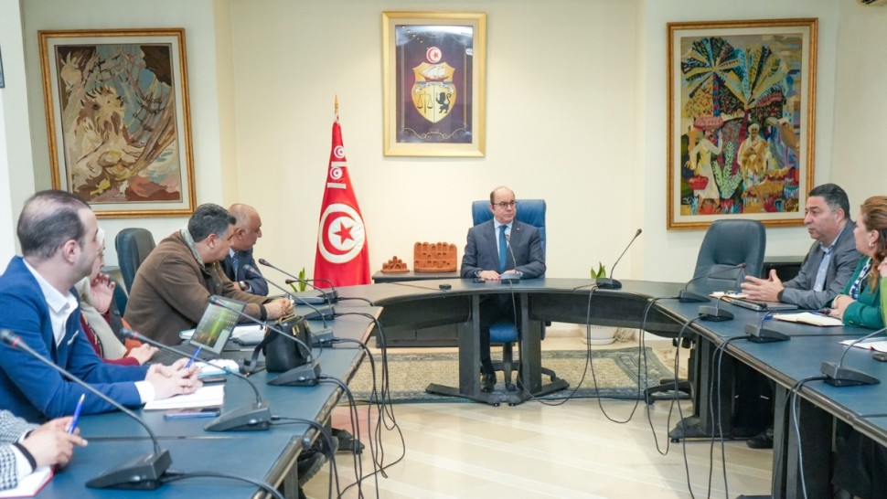 وزير السياحة