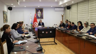 وزير الفلاحة يدعو إلى خطة عاجلة لتعزيز دور الديوان الوطني للأعلاف وضمان استقرار السوق