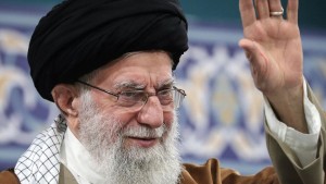 تأجيل مراسم تشييع خامنئي