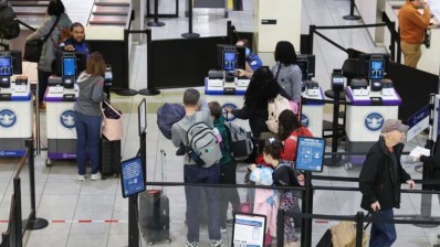 9 آلاف أميركي يغادرون الشرق الأوسط بعد الهجوم على إيران