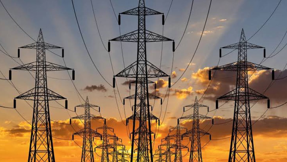 أعلنت وزارة الكهرباء العراقية، الأربعاء، عن انقطاع التيار الكهربائي بشكل كامل في جميع المحافظات