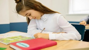 اطفال التونسيين بالخارج