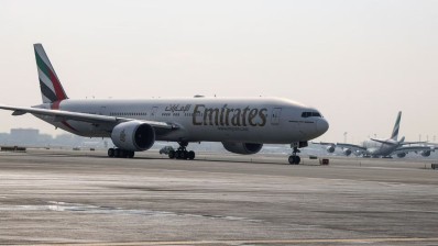 طيران الإمارات تعلن تعليق جميع رحلاتها من وإلى دبي حتى إشعار آخر
