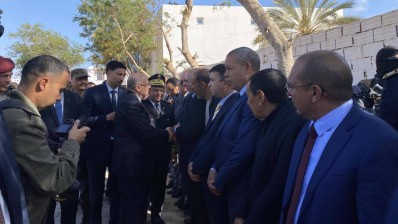 وزير الدفاع: تجربة رجيم معتوق والمحدث نموذج ناجح لتنمية المناطق الحدودية