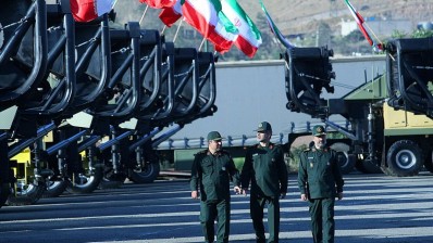 الجيش الإيراني: سندافع عن بلدنا حتى آخر قطرة دم